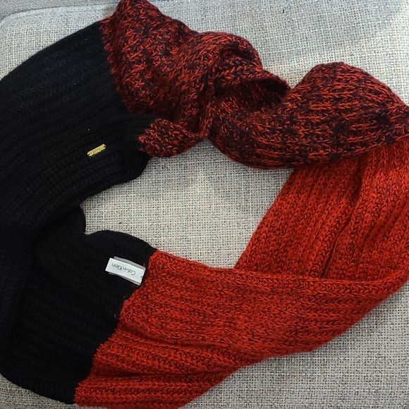 Round scarf, Calvin Klein - Picture 3 of 4